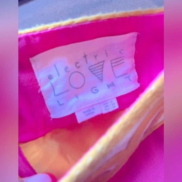 Anthropologie Neon Pink w/ Yellow Embroidery Trim pencil skirt - 6 - Picture 5 of 5